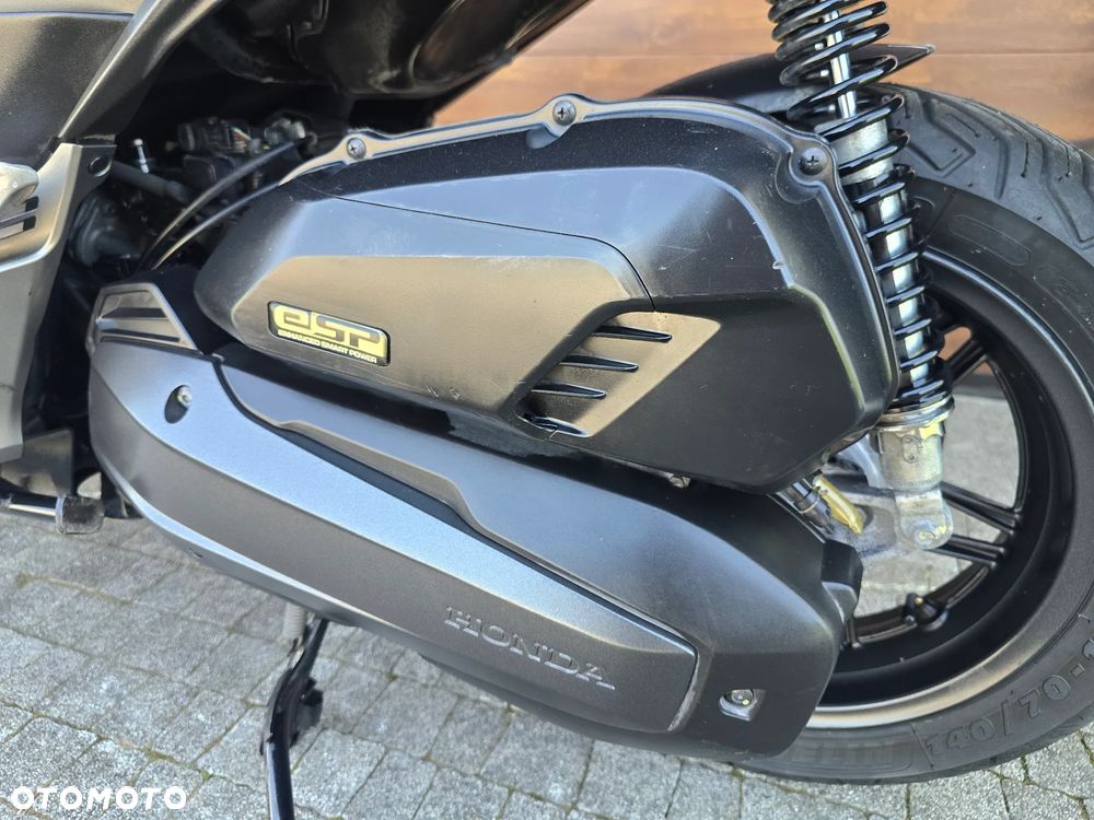 Honda NSS - 19