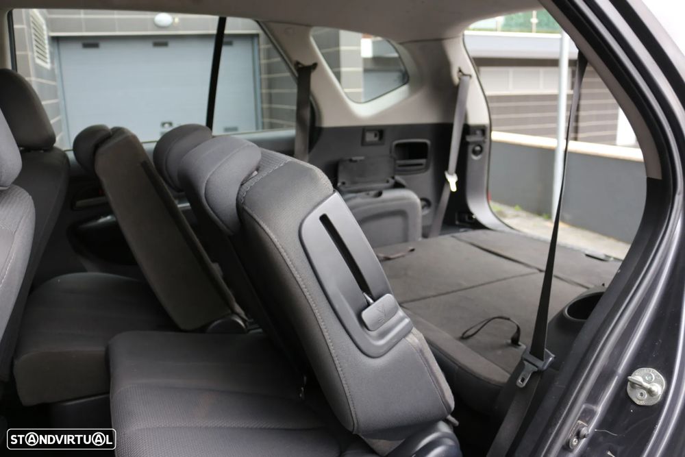 Kia Carens 2.0 CRDi Mood - 33