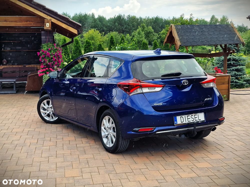 Toyota Auris 1.6 D-4D Prestige - 19