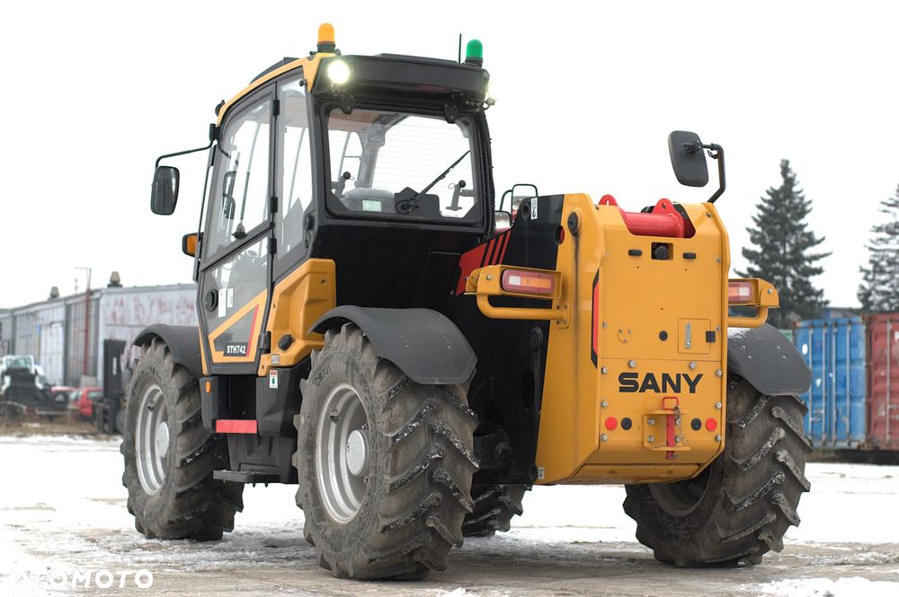 Sany STH742 - 7