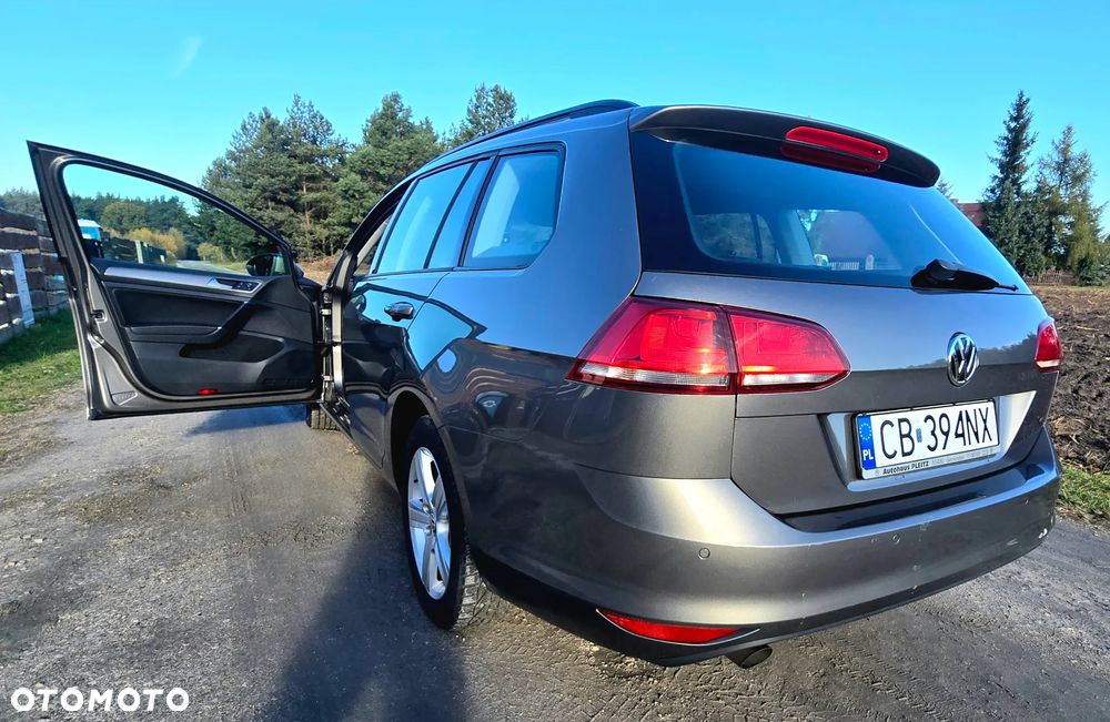 Volkswagen Golf - 10