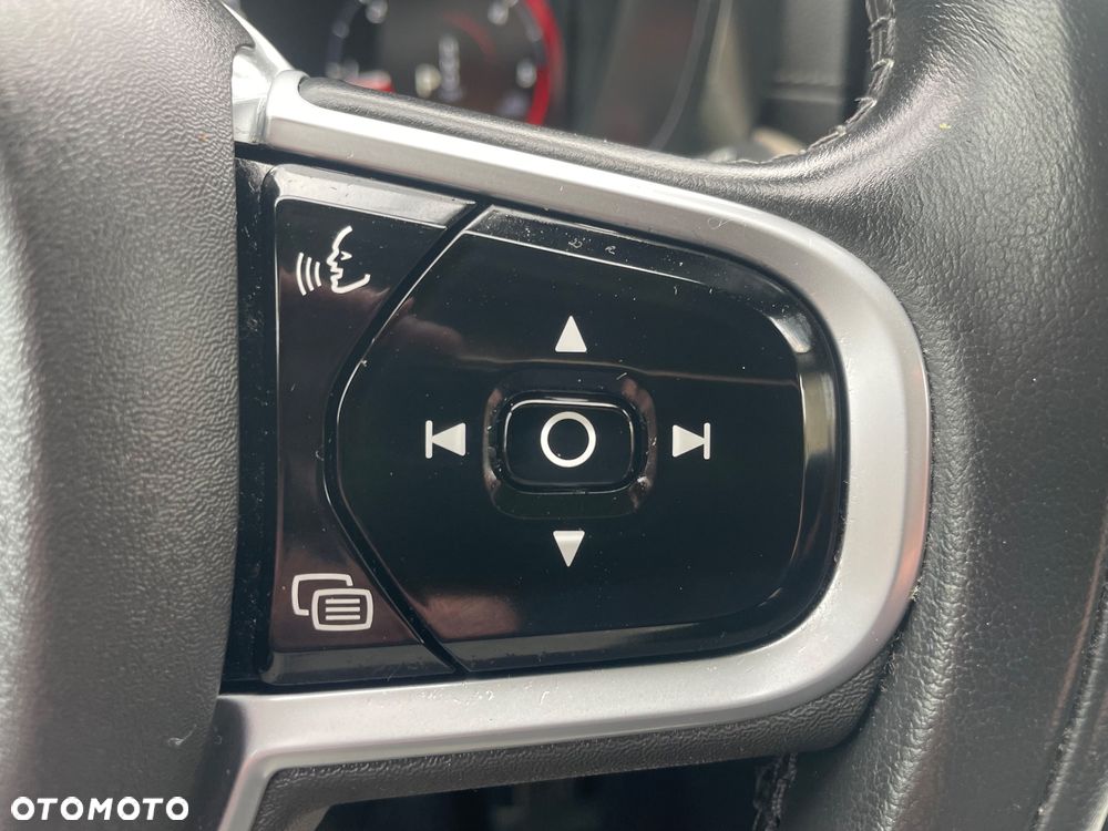 Volvo XC 60 B4 D AWD Geartronic Inscription - 26