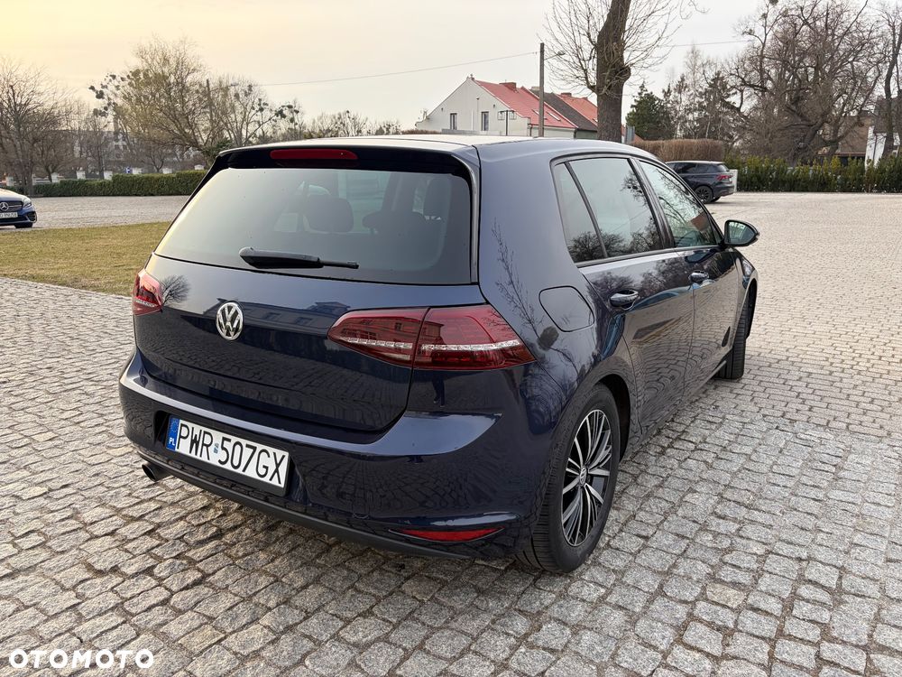 Volkswagen Golf 1.2 TSI BlueMotion Technology Cup - 4