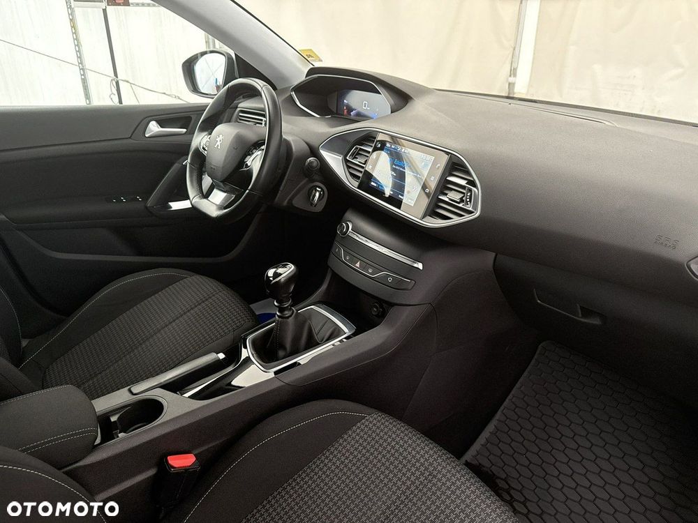 Peugeot 308 - 22