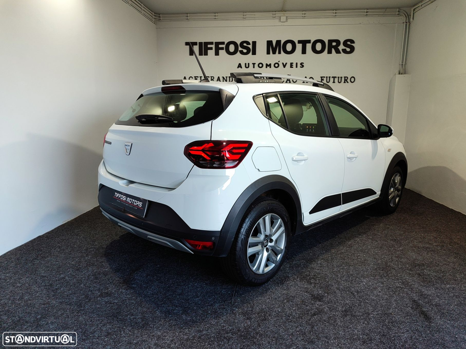 Dacia Sandero - 4