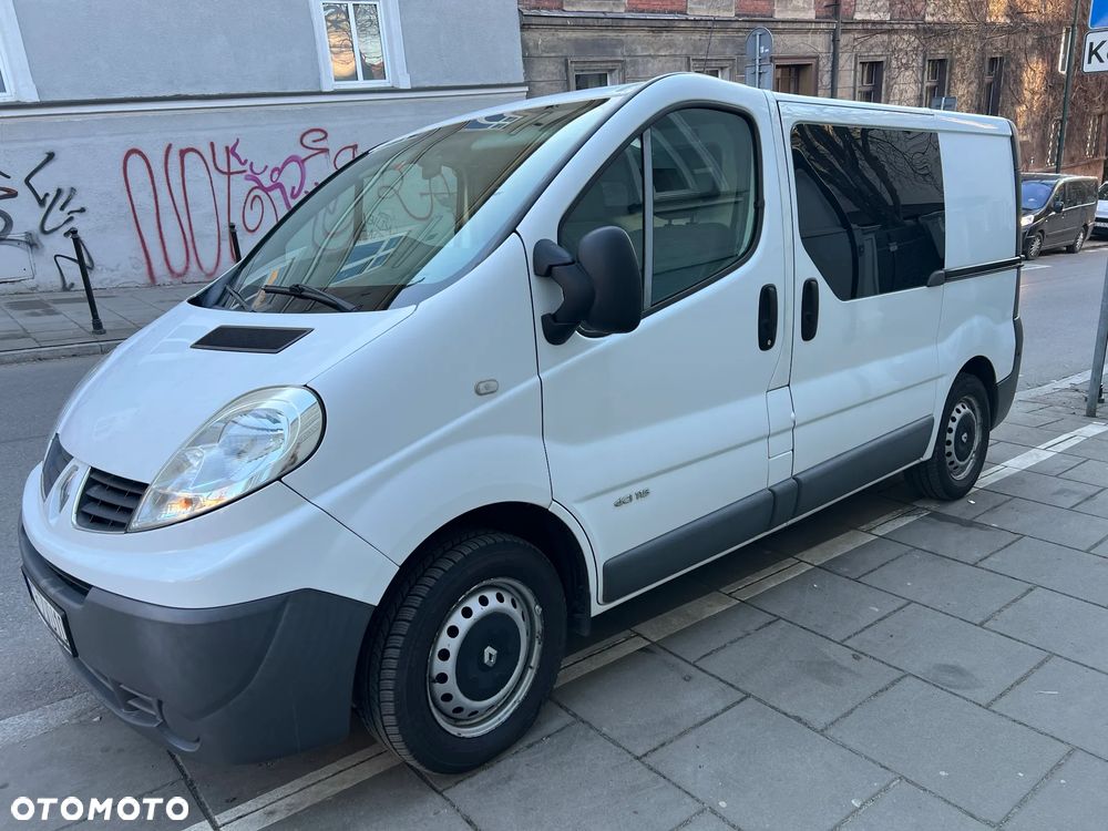 Renault TRAFIC - 2