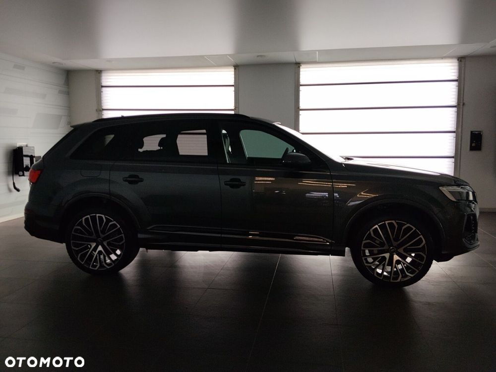 Audi Q7 - 10
