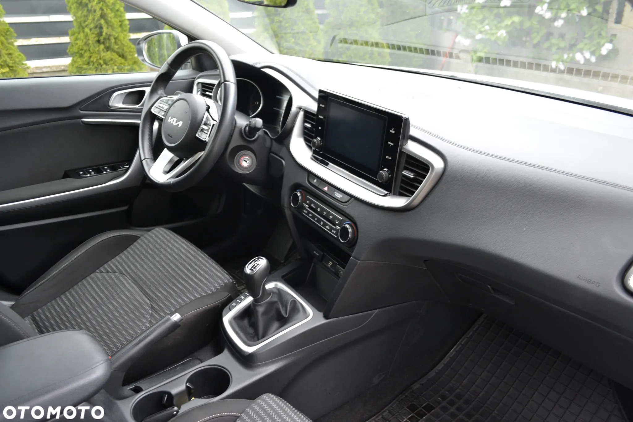 Kia Ceed 1.5 T-GDI M - 35