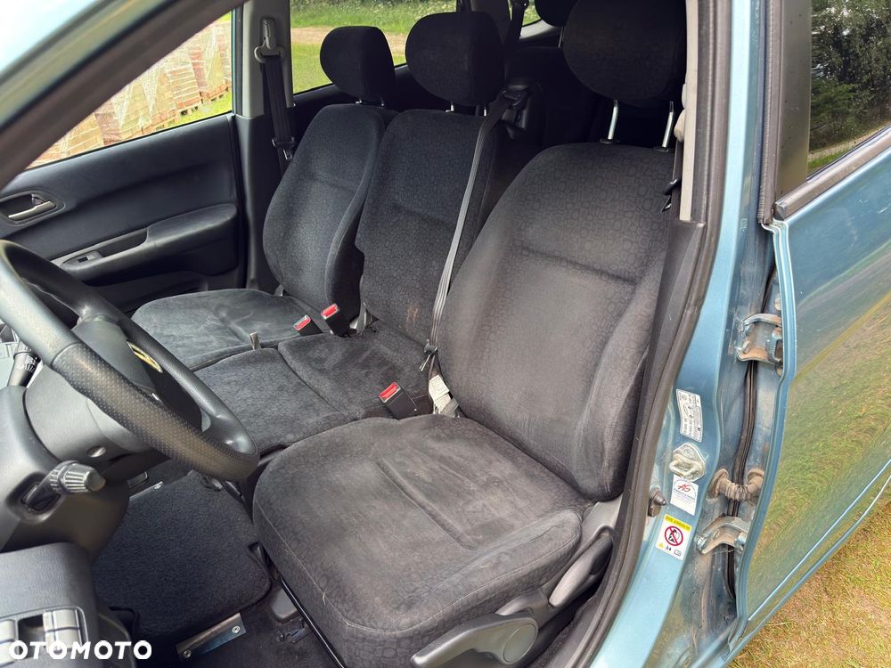 Honda FR-V 1.7 - 9