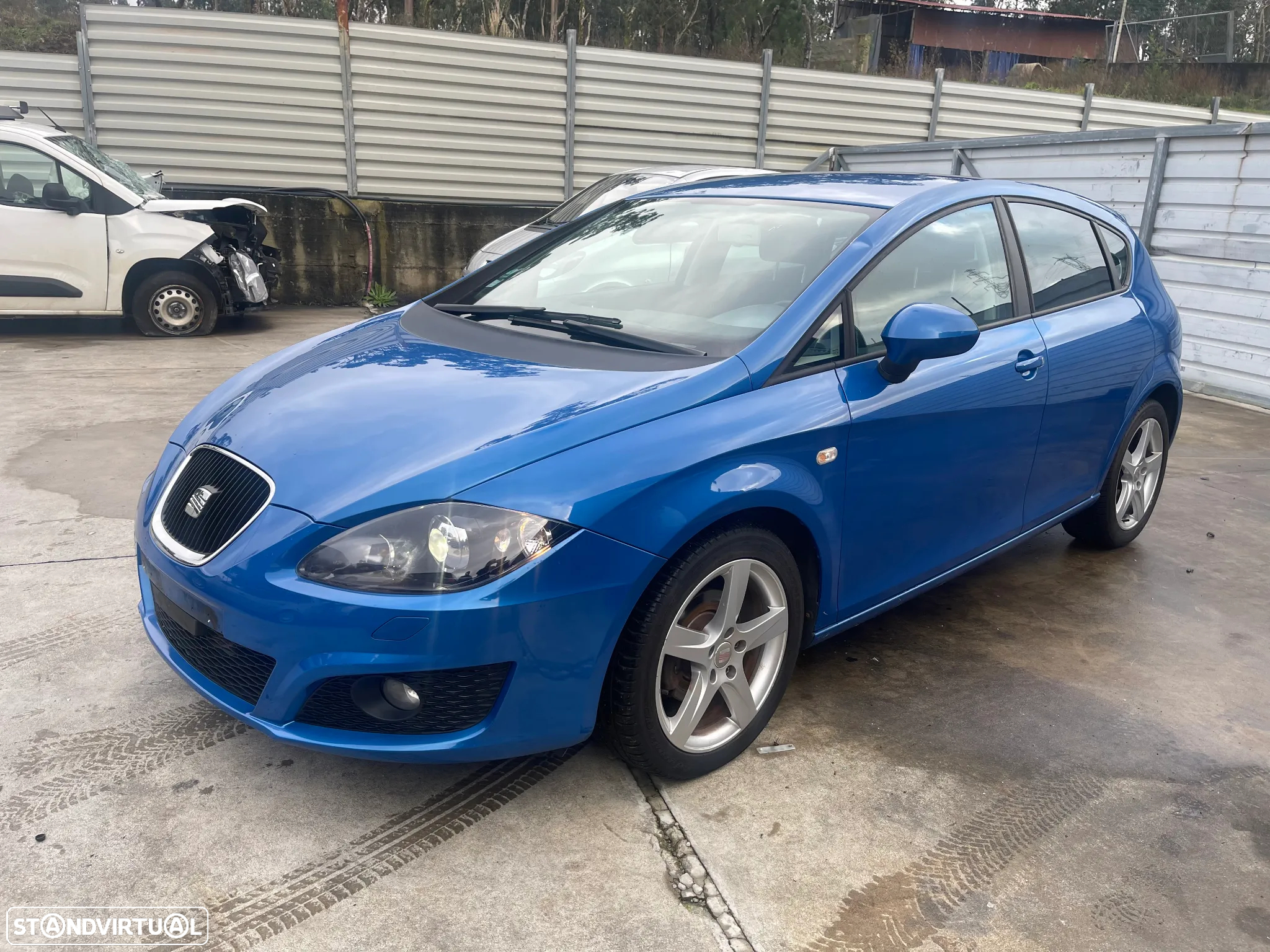 SEAT LEON 1.6 TDI SPORT CAIXA DSG 7 XENON 2012 PARA PEÇAS - 2