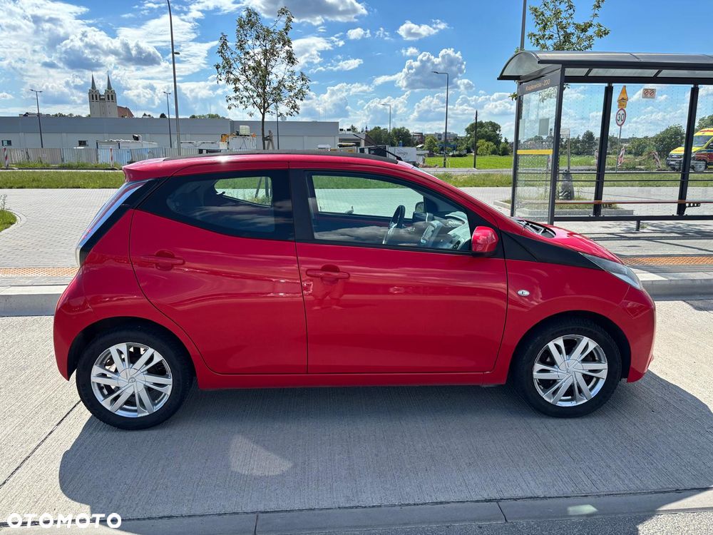 Toyota Aygo x-play - 7