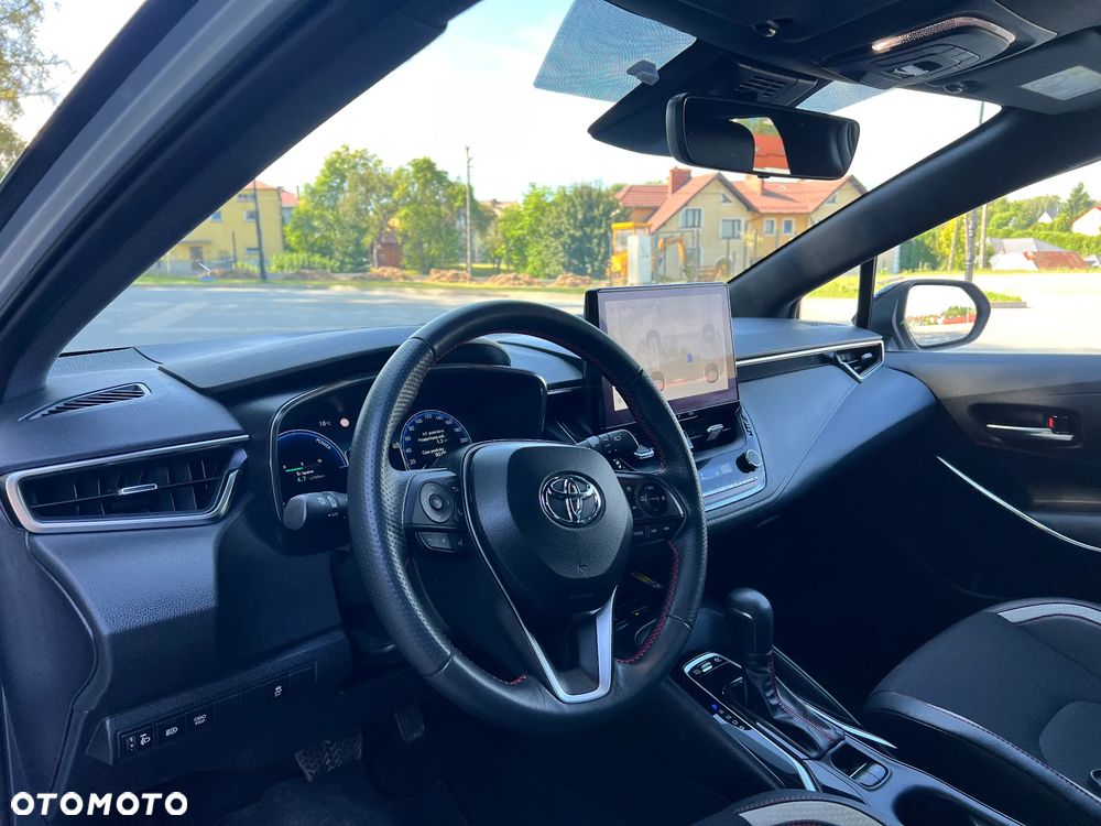 Toyota Corolla - 13