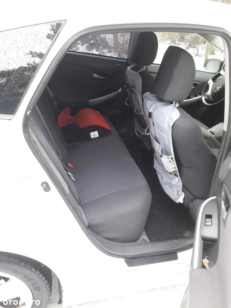 Toyota Prius - 13