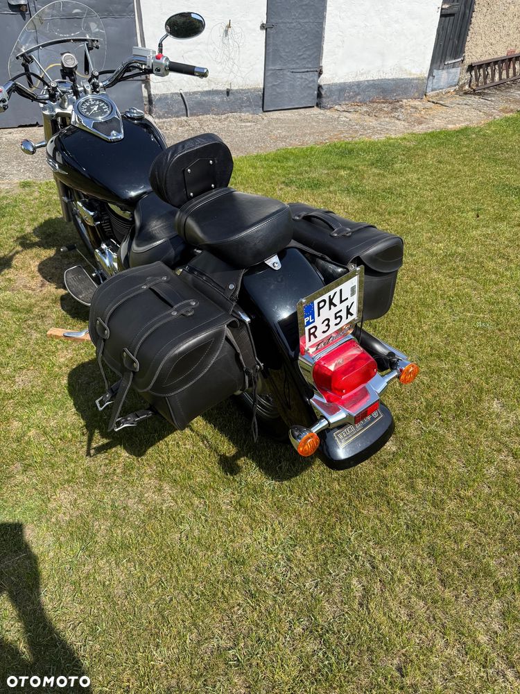 Suzuki VL 800 Volusia - 11