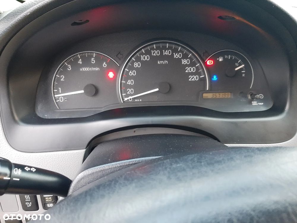 Toyota Avensis Verso 2.0 D-4D - 12
