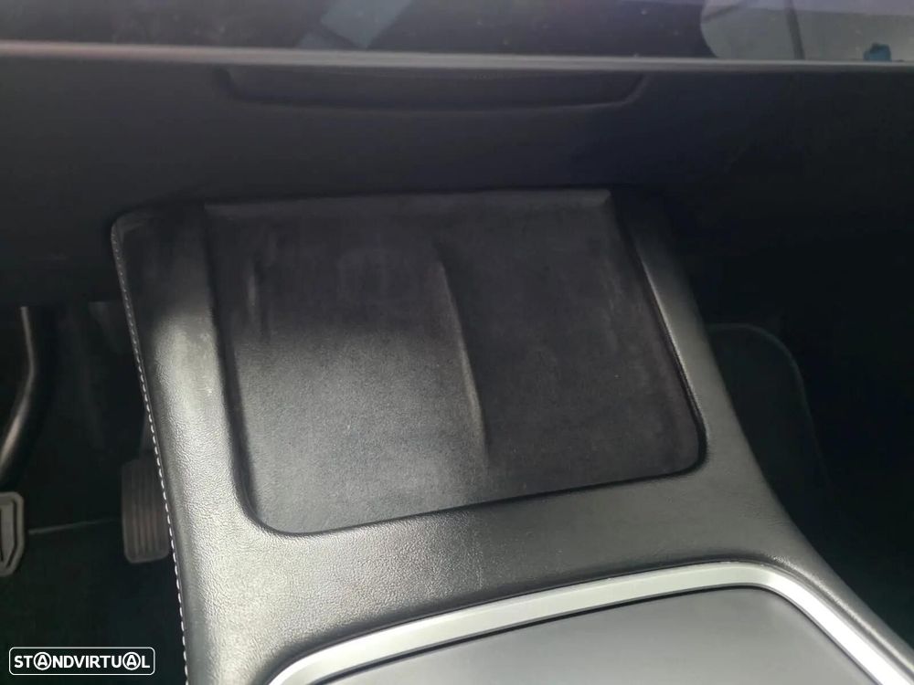 Tesla Model Y Long Range Dual Motor AWD - 15