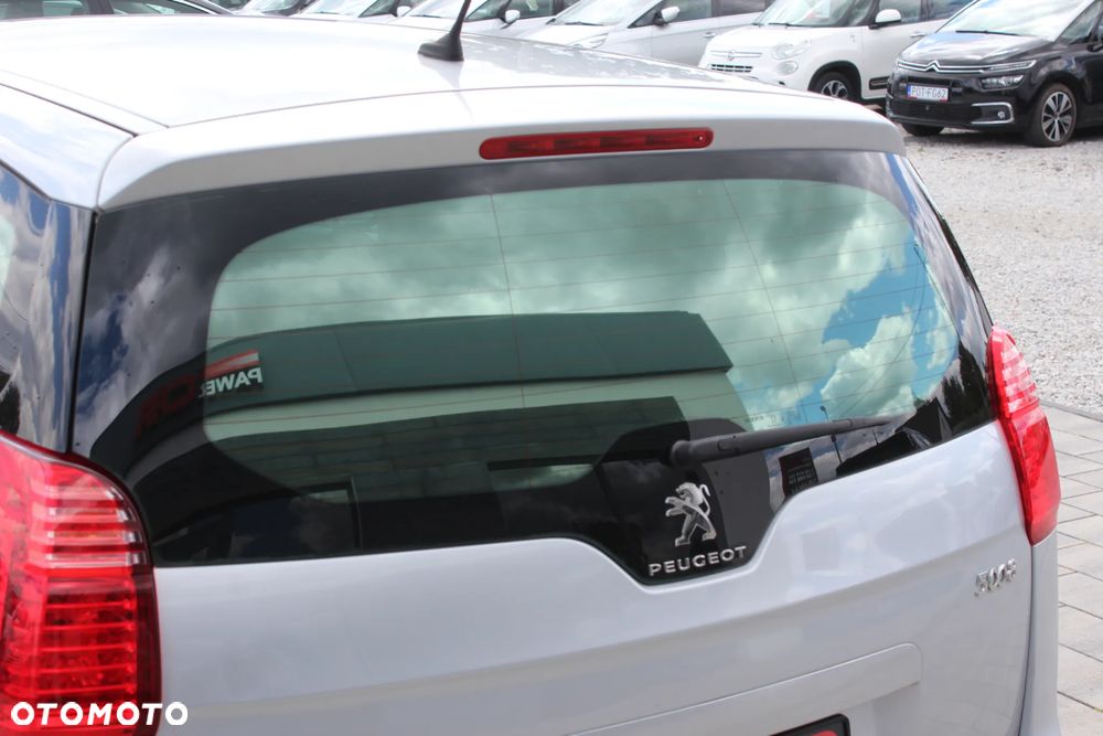 Peugeot 5008 120 VTi Premium - 29