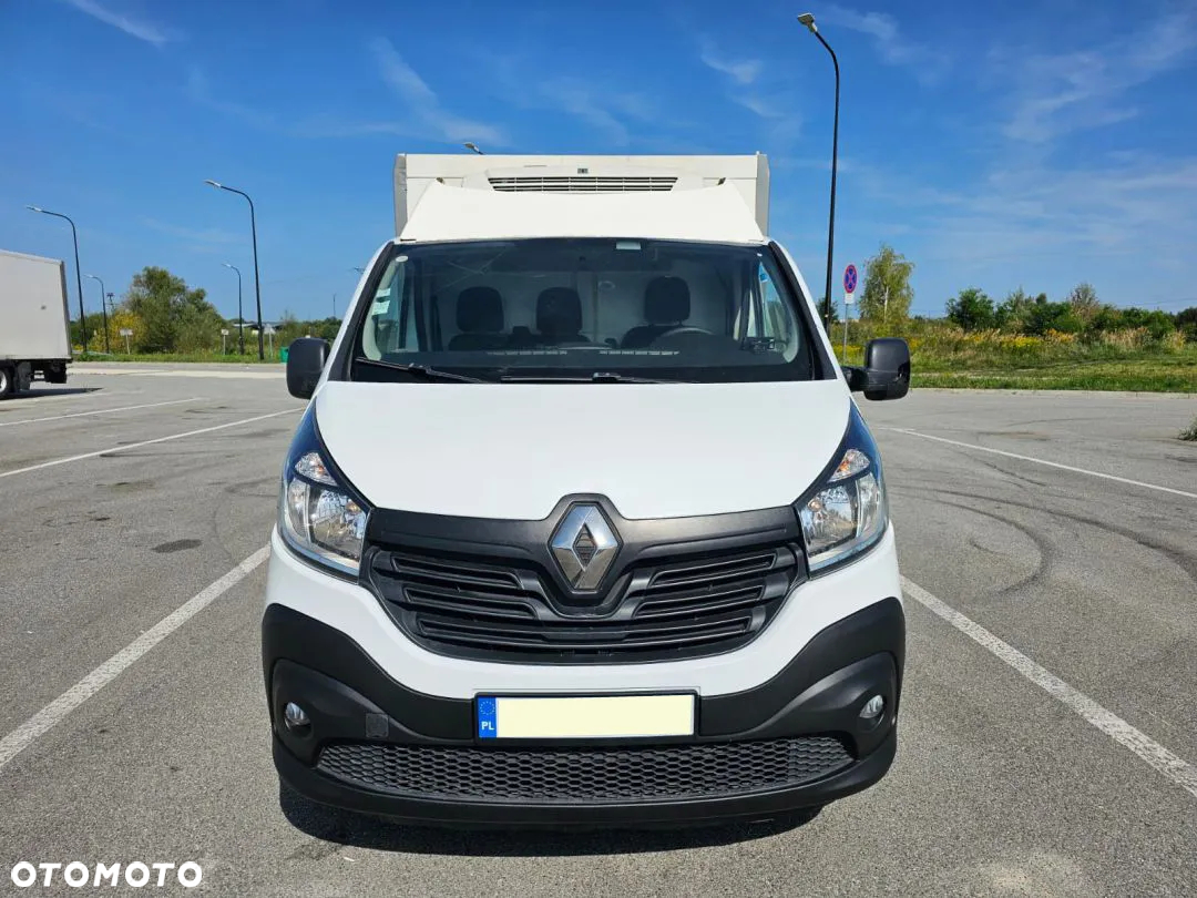 Renault Trafic - 16