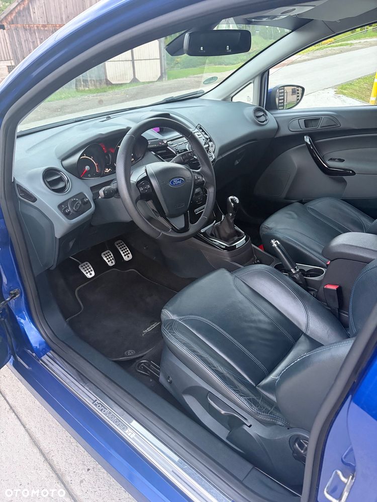 Ford Fiesta 1.6 Sport - 13