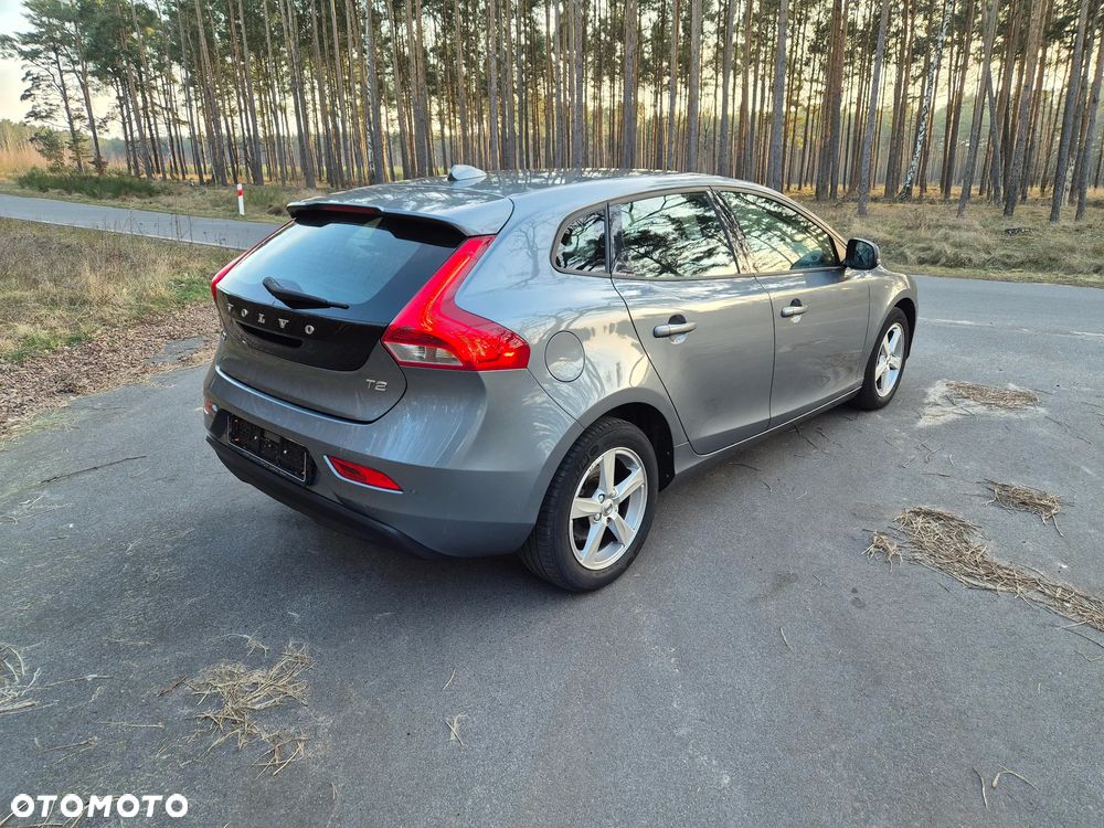Volvo V40 T2 Inscription - 3