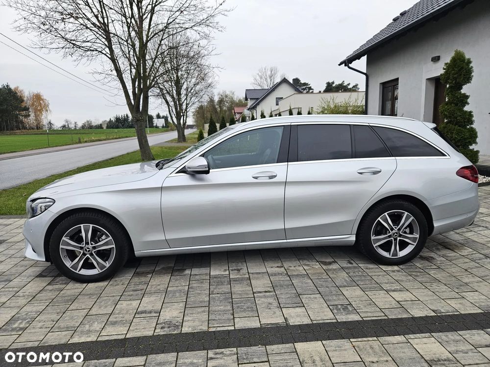 Mercedes-Benz Klasa C 220 d 4MATIC 9G-TRONIC - 2