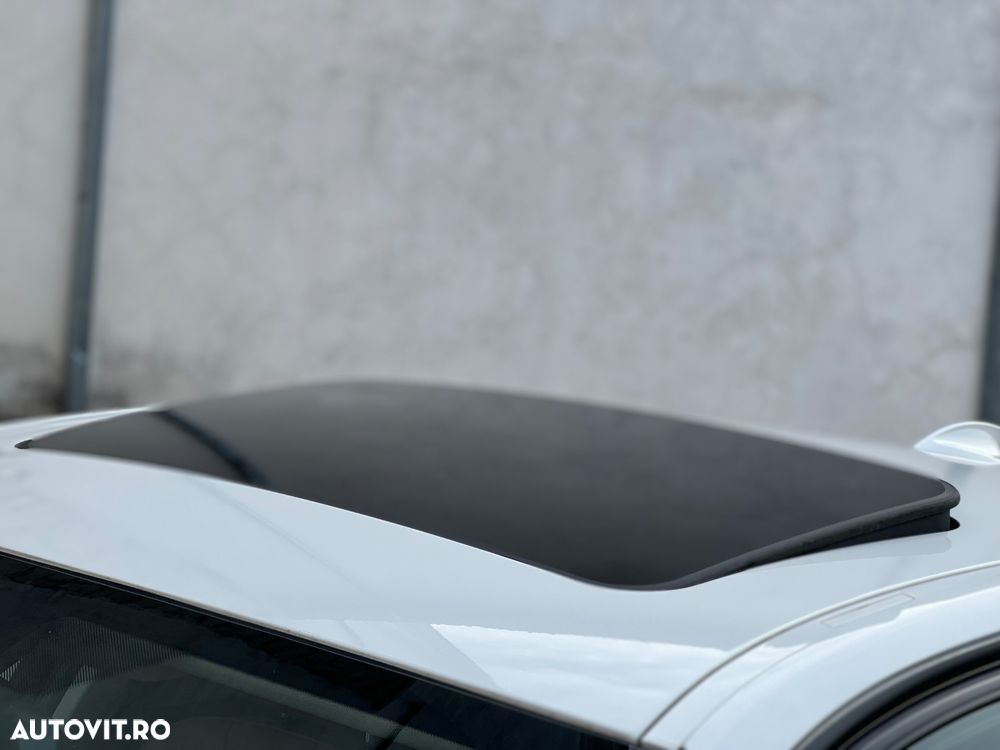 BMW Seria 3 318d Edition Luxury Line Purity - 25