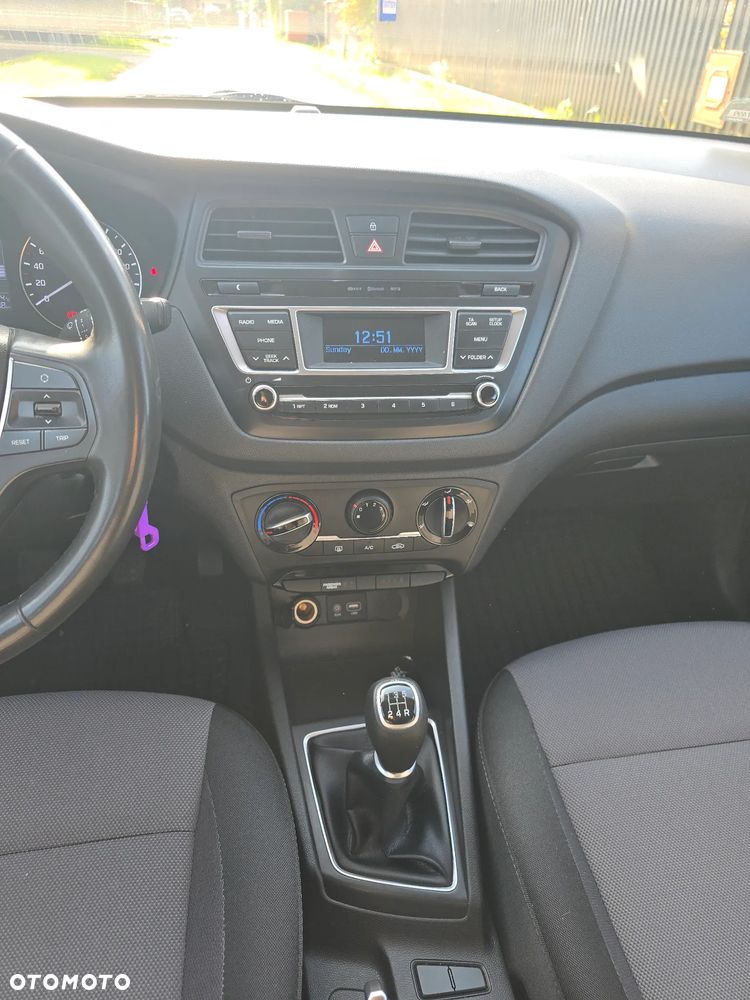 Hyundai i20 - 10