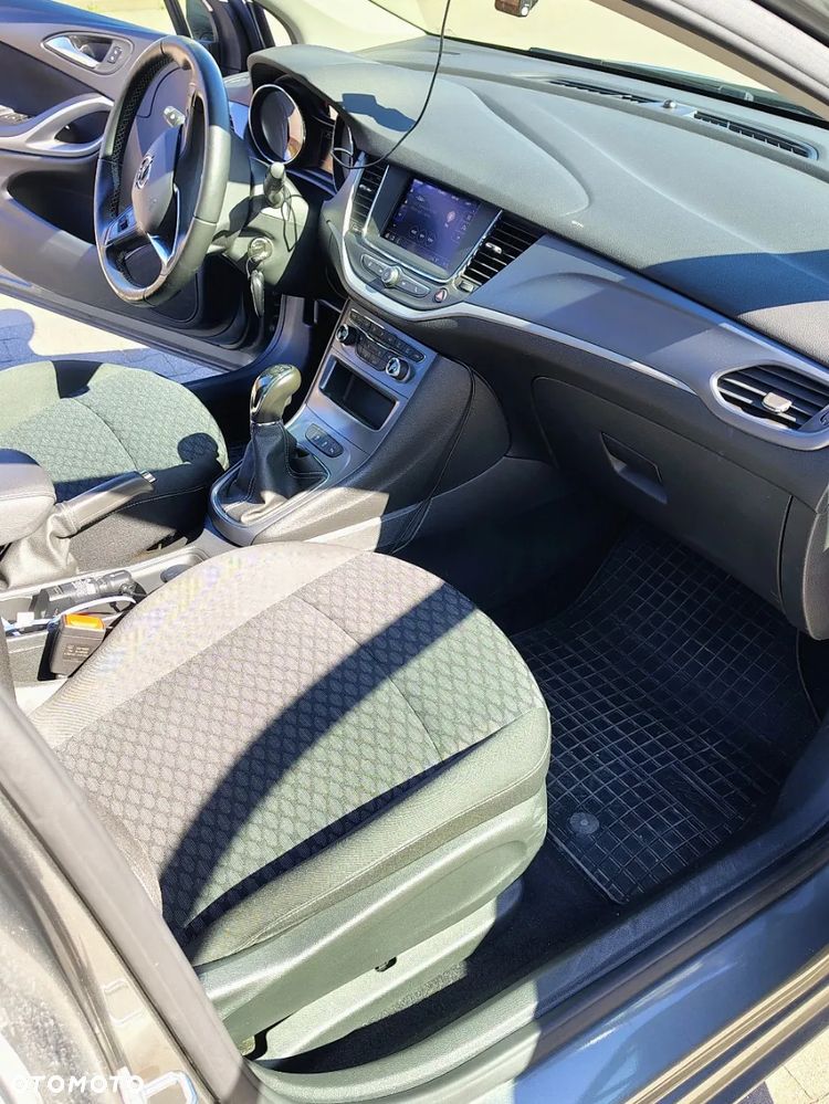 Opel Astra 1.2 T Edition S&S - 17