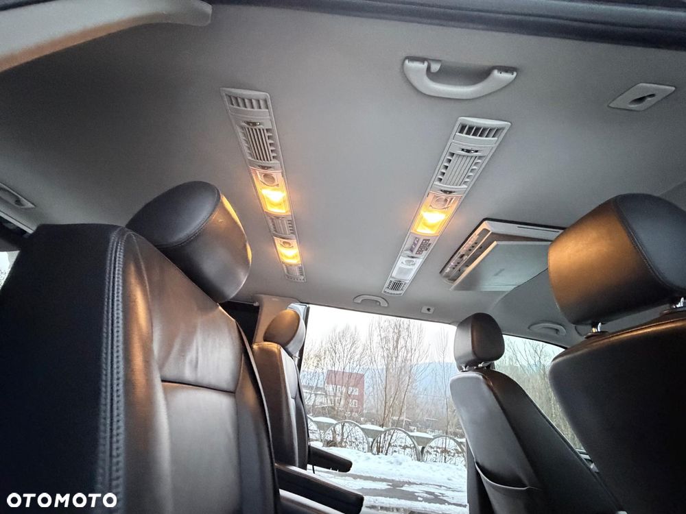 Volkswagen Multivan - 17