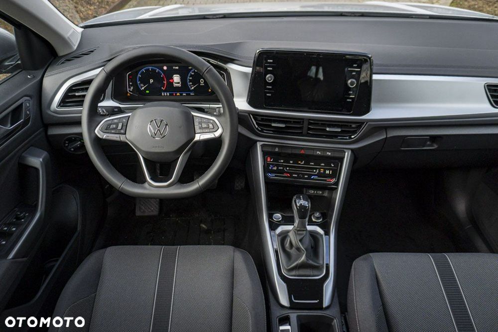 Volkswagen T-Roc - 17