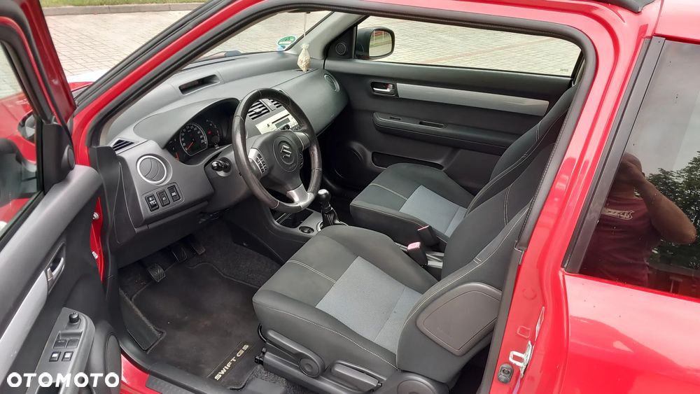 Suzuki Swift 1.3 GS - 12