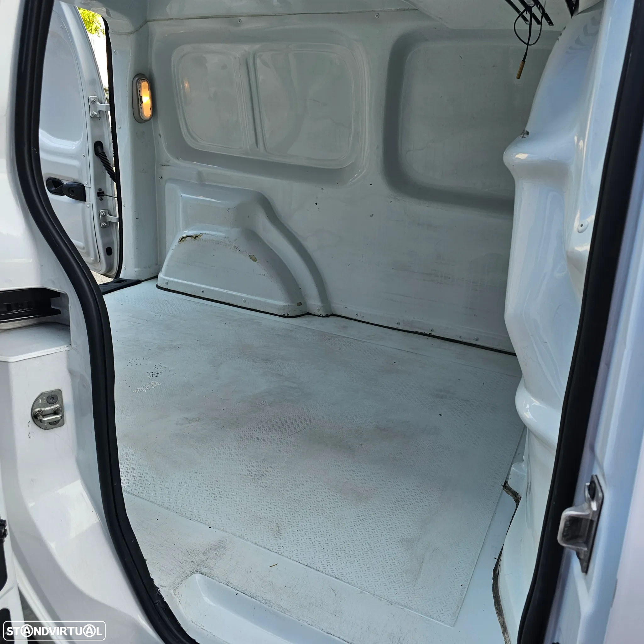 Renault kangoo frigorífica maxi Longa - 24