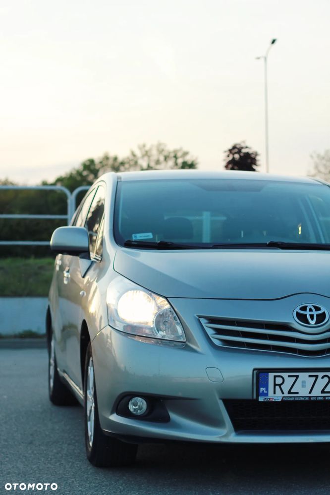 Toyota Verso 1.6 Sol EU5 7os - 16