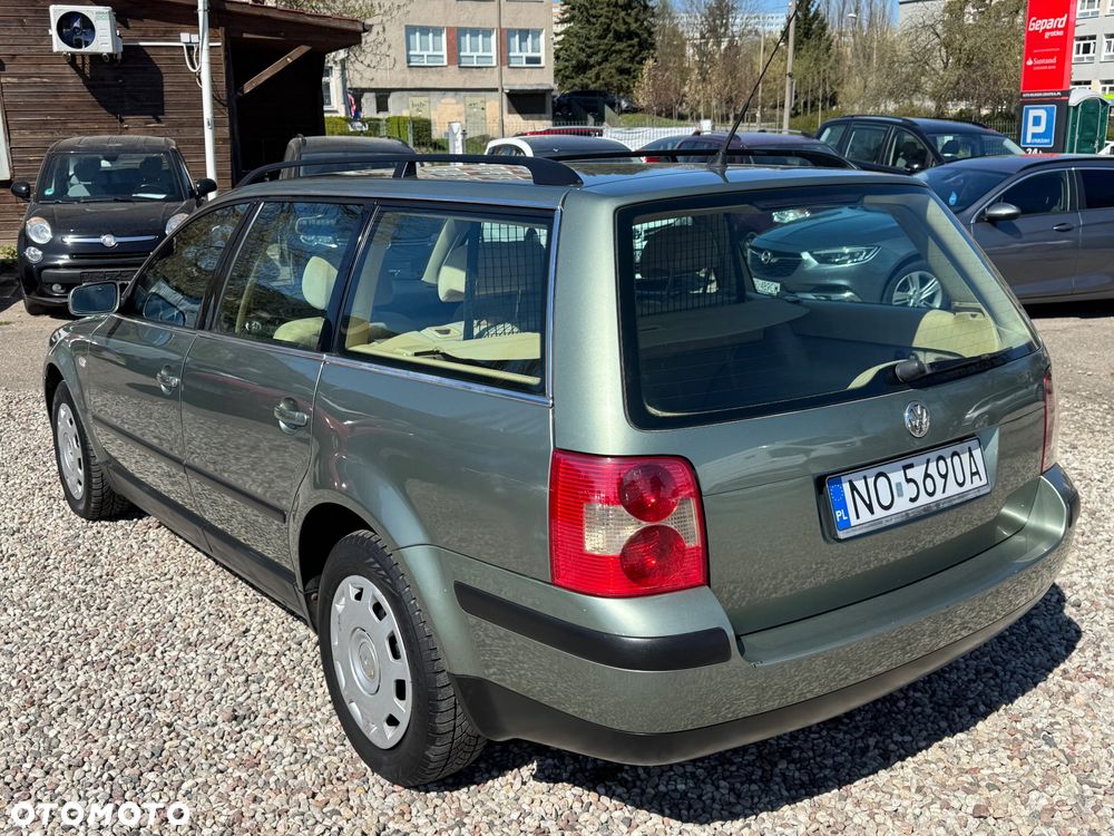 Volkswagen Passat 1.9 TDI Highline - 4