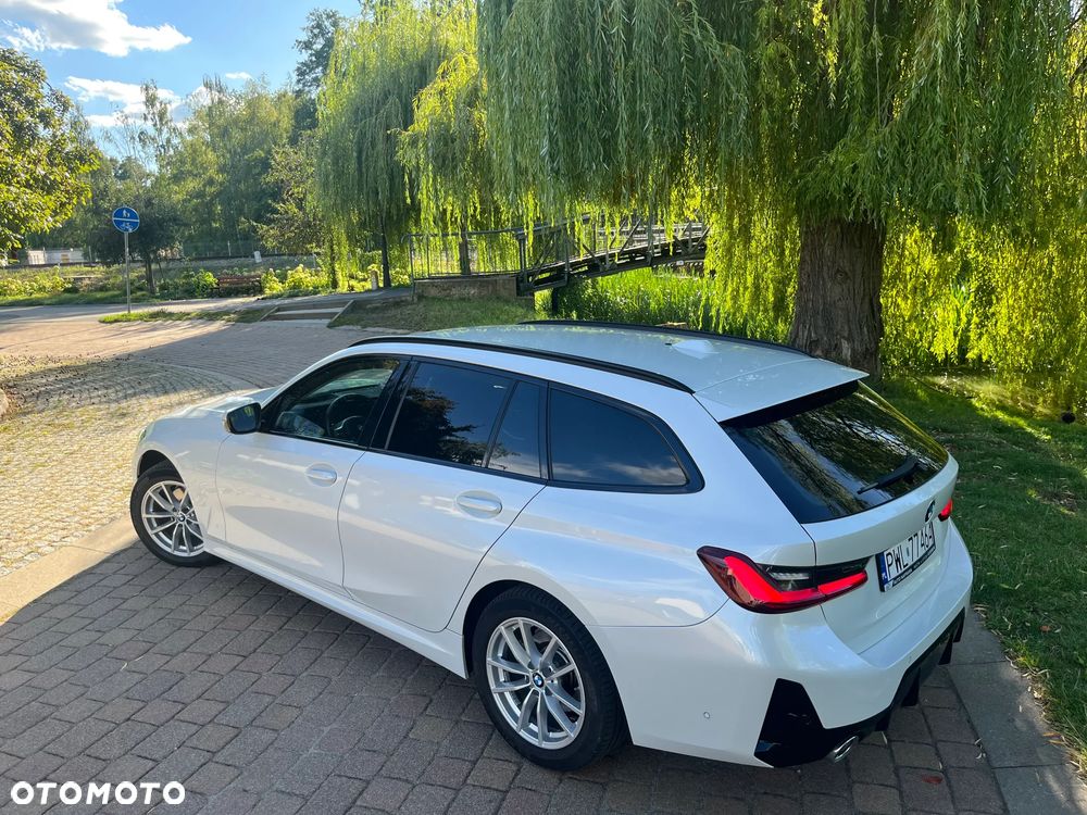 BMW Seria 3 320d mHEV - 9