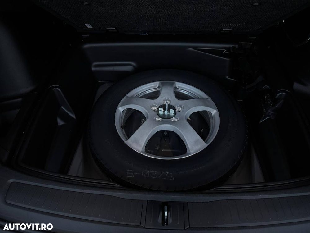 Jeep Grand Cherokee - 19