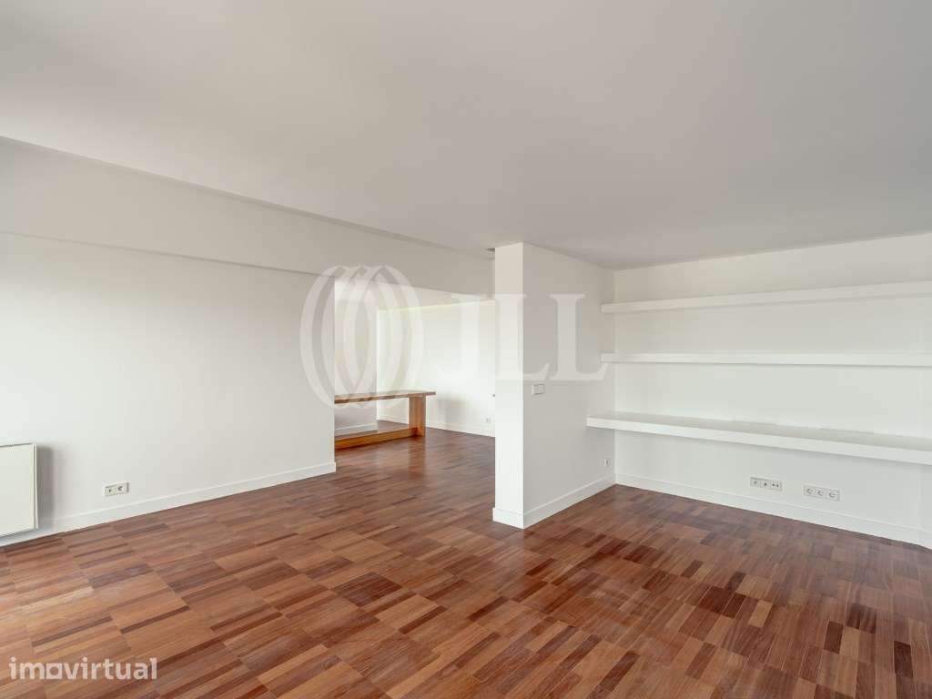 Apartamento T3, remodelado com varanda, em Lisboa - Grande imagem: 5/31
