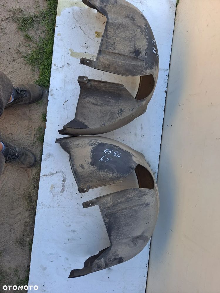 Nadkole prawe lewe tylne AUDI A3 8L