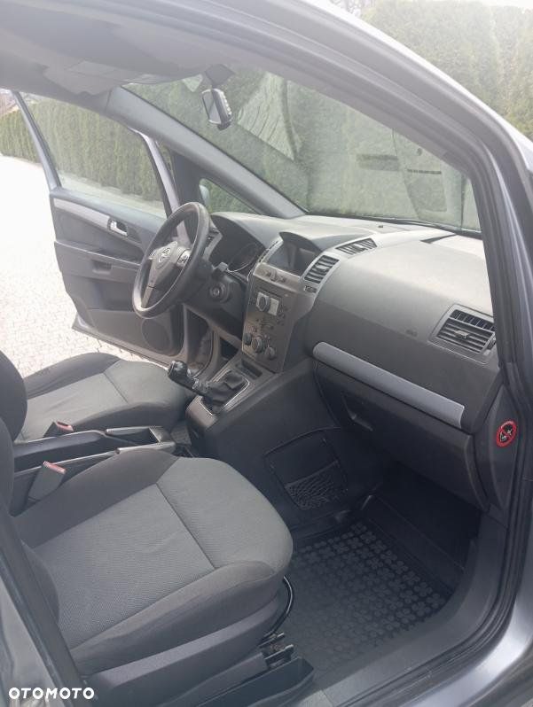 Opel Zafira 1.9 CDTI - 4