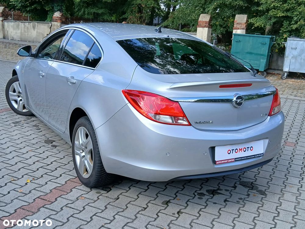Opel Insignia 2.0 CDTI - 8