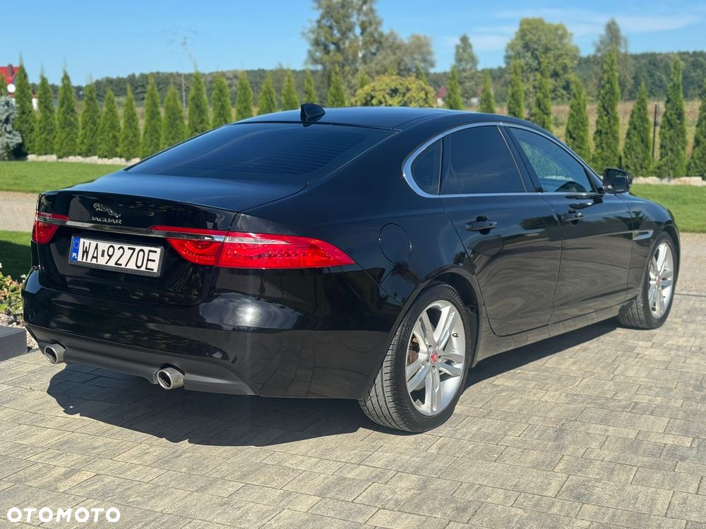 Jaguar XF 3.0 TDV6 Portfolio - 6