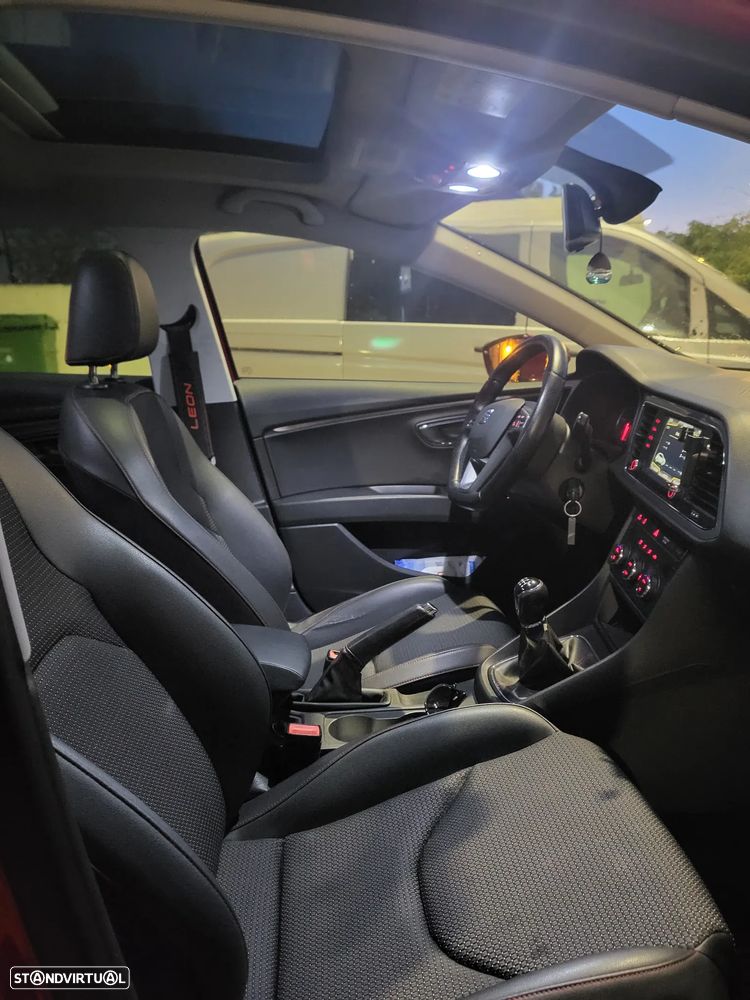 SEAT Leon 2.0 TDI DPF S&S FR - 6