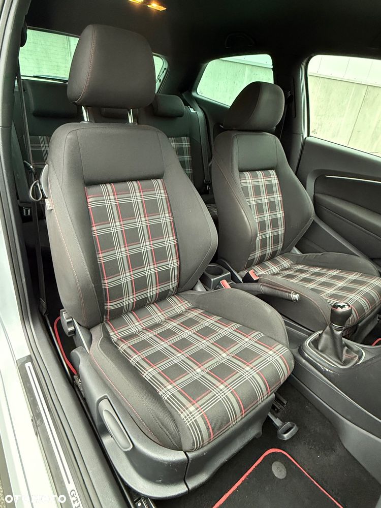 Volkswagen Polo 1.8 TSI (Blue Motion Technology) GTI - 13