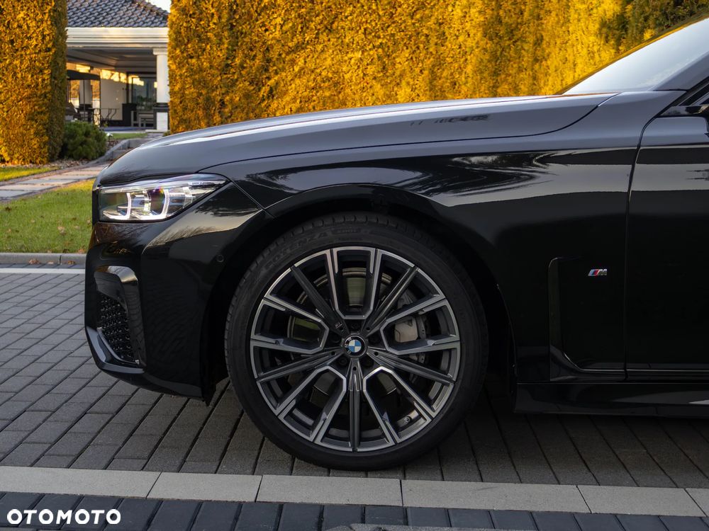 BMW Seria 7 730d xDrive mHEV sport - 9