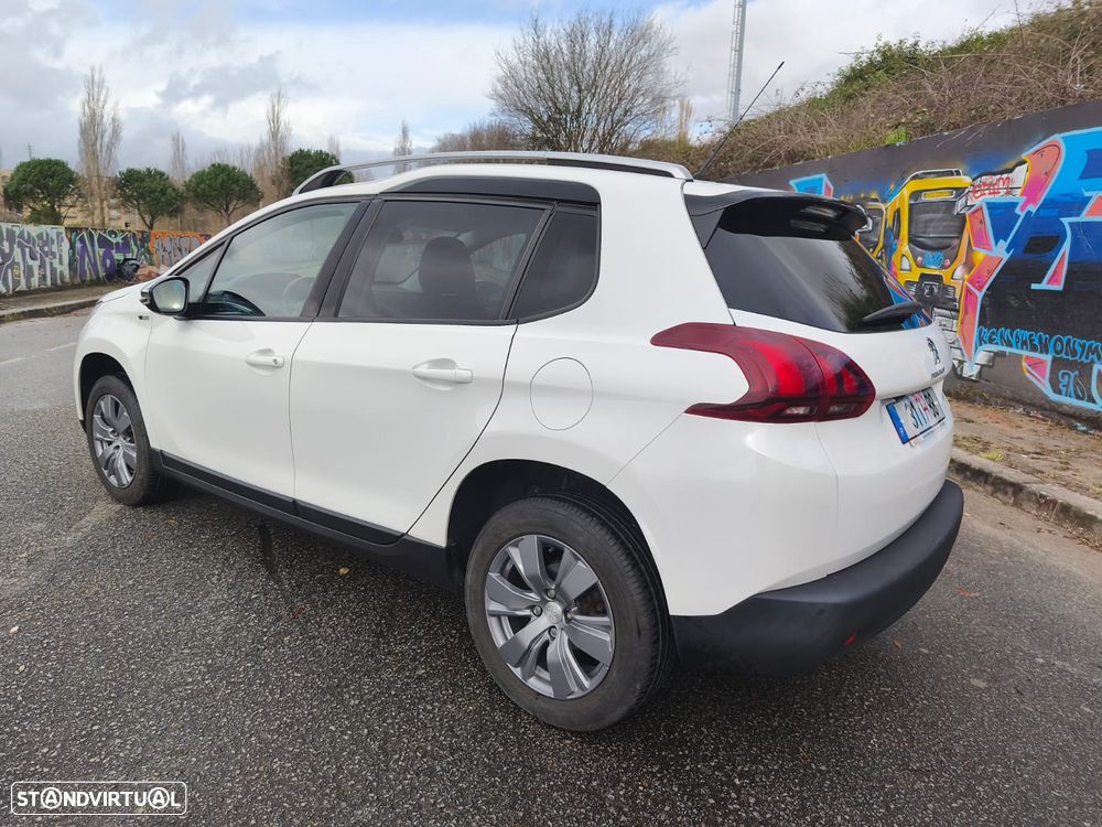 Peugeot 2008 1.6 BlueHDi Style - 11