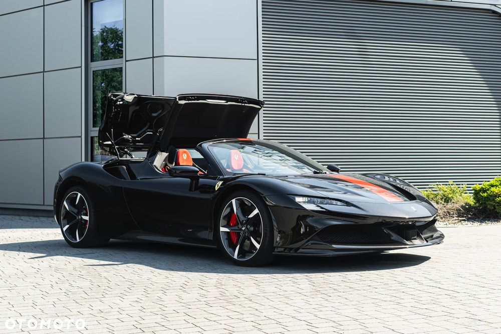 Ferrari SF90 Spider - 10