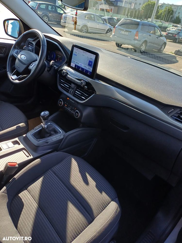 Ford Kuga 1.5 EcoBoost FWD Titanium - 4