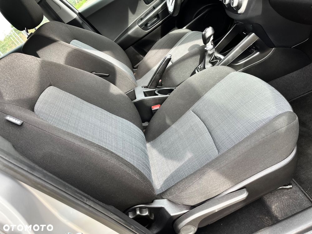 Kia Ceed 1.4 CVVT Attract - 14