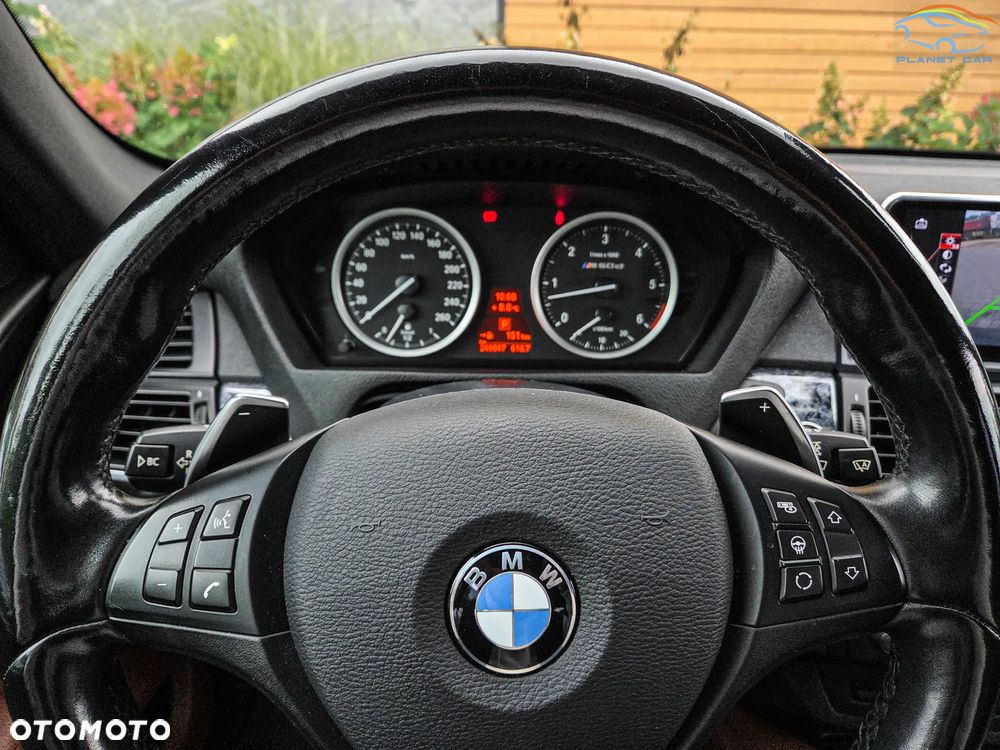 BMW X6 xDriveM50d - 22