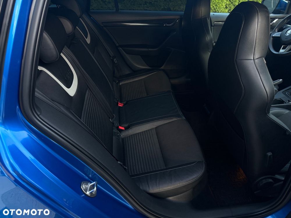 Skoda Octavia 2.0 TDI RS - 19